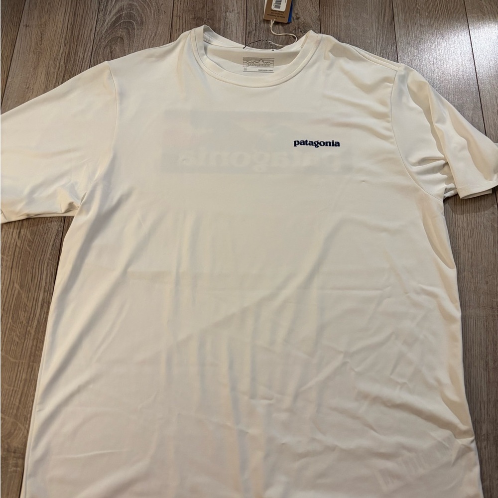 Patagonia Men's Off-White Short Sleeve Tee